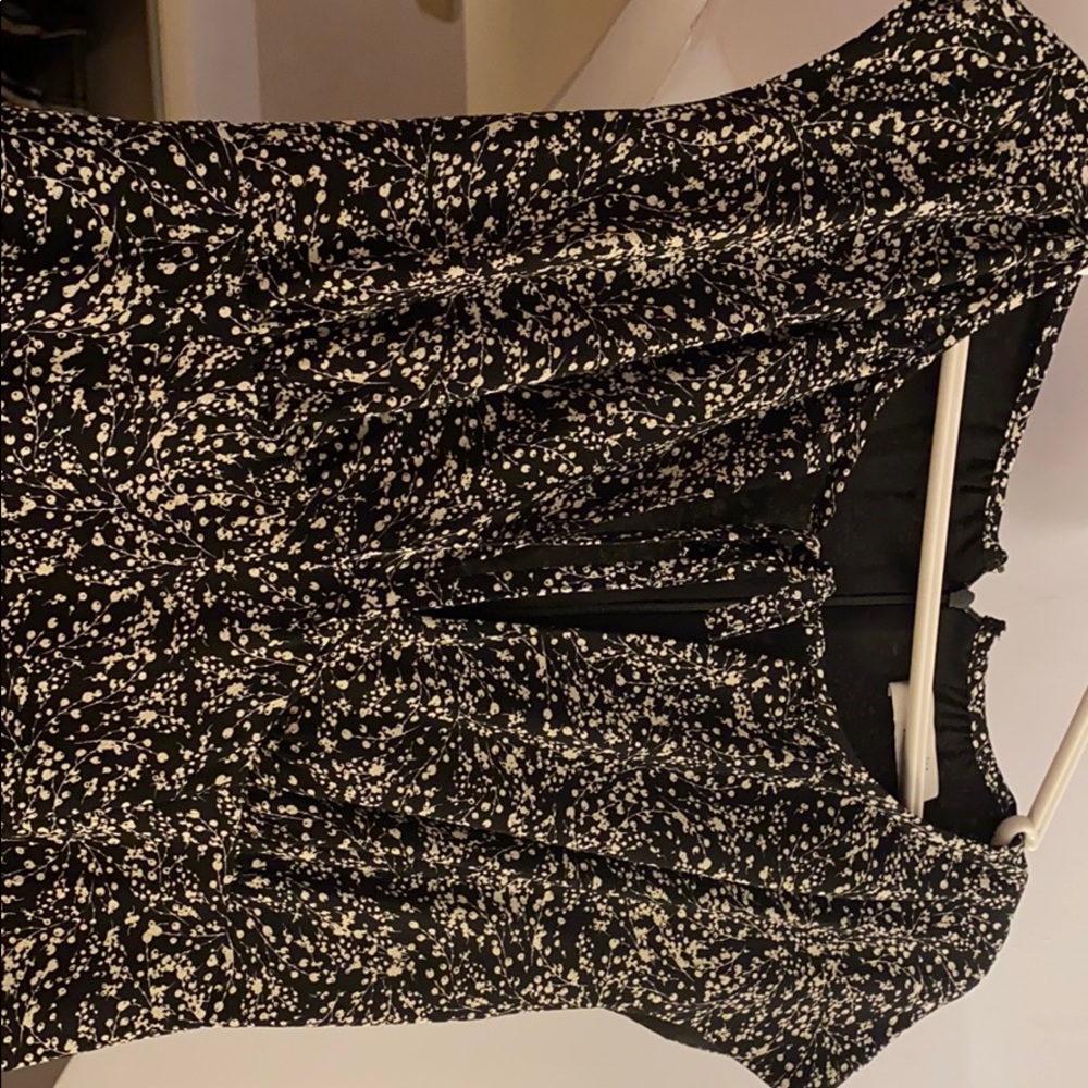 Size 6 (4) Bailey 44 dress. New never worn